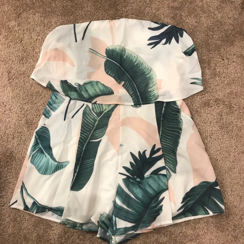 White Romper with Palm Frond Pattern. NWT!